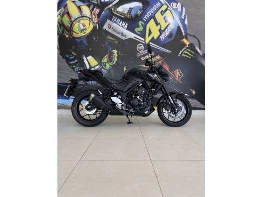 YAMAHA - MT - 2023/2024 - Preta - R$ 30.900,00