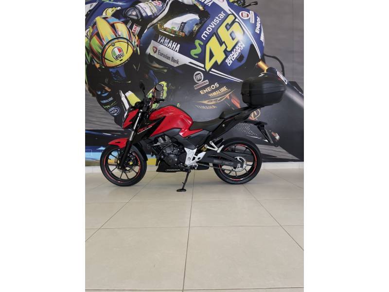 HONDA - CB 300F TWISTER - 2024/2024 - Vermelha - R$ 25.900,00