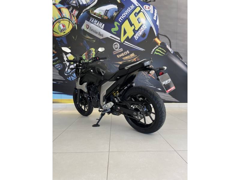 YAMAHA - FAZER - 2020/2021 - Preta - R$ 20.900,00