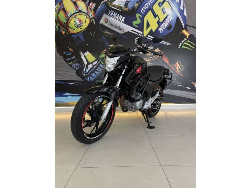 HONDA - CB 250F TWISTER - 2015/2016 - Preta - R$ 16.900,00