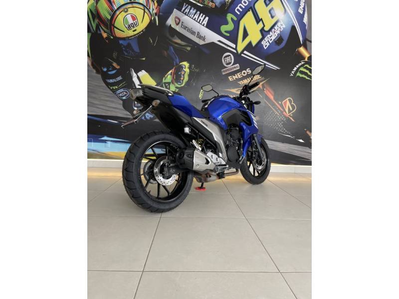 YAMAHA - FAZER - 2021/2022 - Azul - R$ 21.900,00