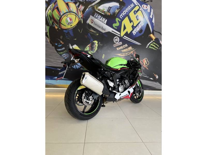 KAWASAKI - NINJA ZX-6R 600CC - 2021/2022 - Verde - R$ 66.900,00