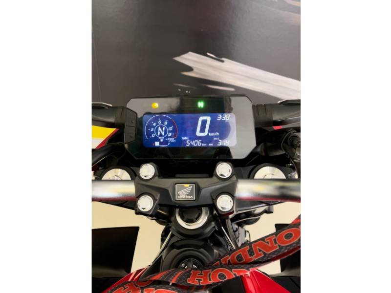 HONDA - CB 300F TWISTER - 2024/2024 - Vermelha - R$ 25.900,00