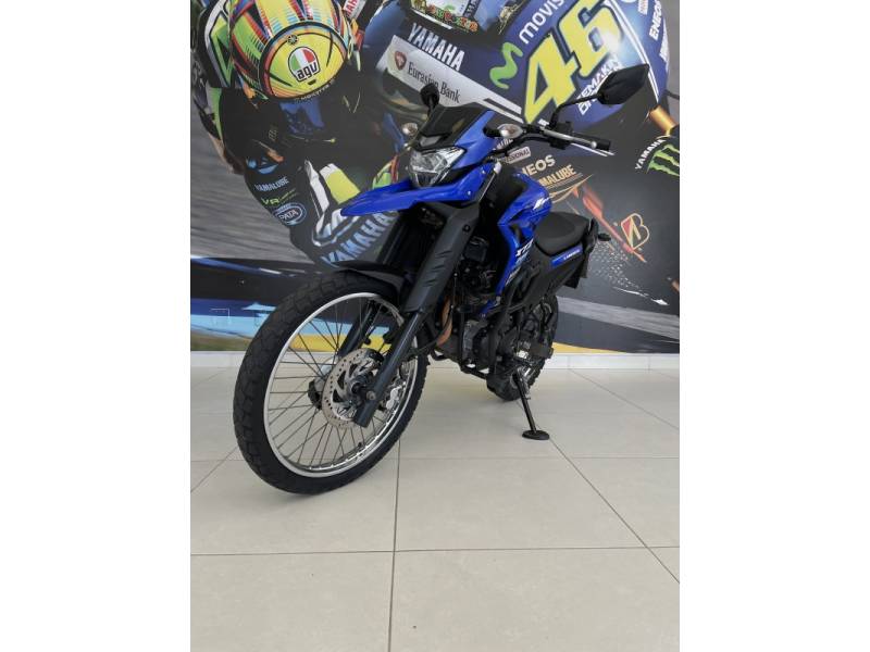 YAMAHA - XTZ 250 - 2022/2023 - Azul - R$ 25.900,00