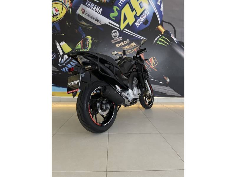 HONDA - CB 250F TWISTER - 2015/2016 - Preta - R$ 16.900,00