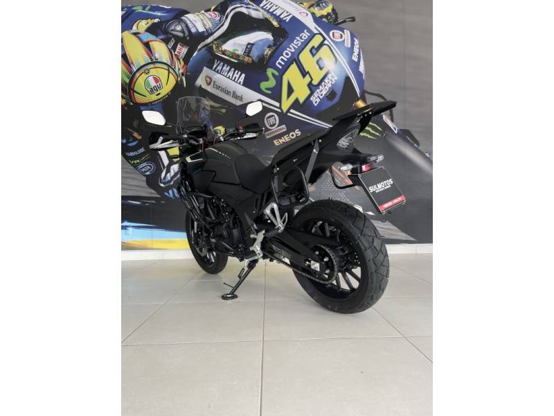 HONDA - CB 500 - 2024/2024 - Verde - R$ 46.900,00