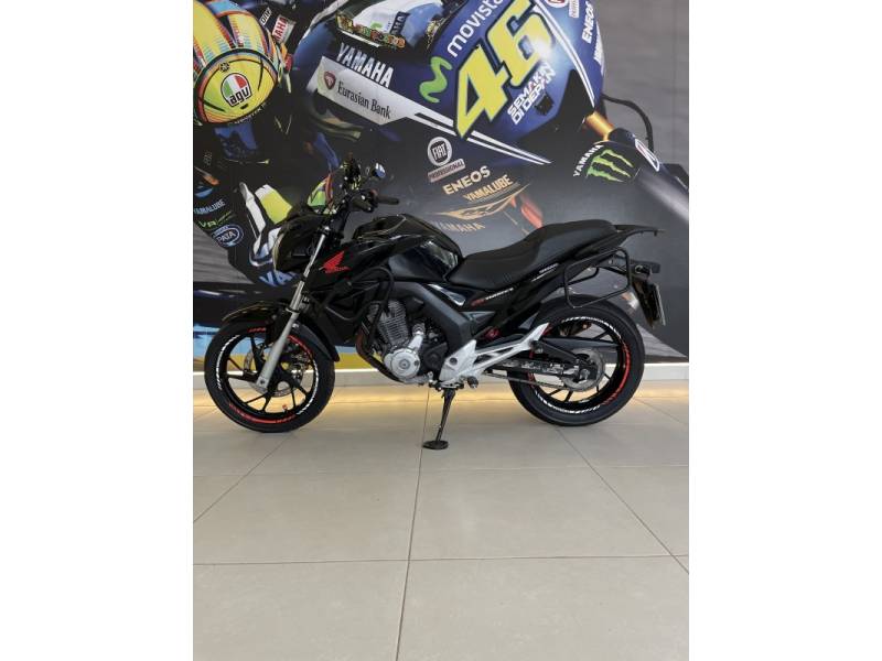 HONDA - CB 250F TWISTER - 2015/2016 - Preta - R$ 16.900,00