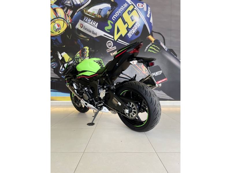 KAWASAKI - NINJA ZX-6R 600CC - 2021/2022 - Verde - R$ 66.900,00