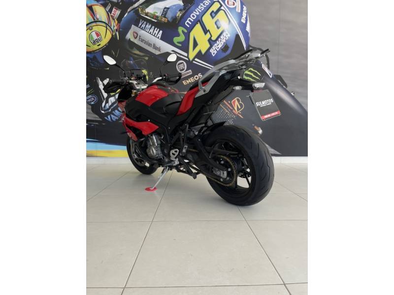 BMW - S 1000 - 2015/2016 - Vermelha - R$ 57.900,00