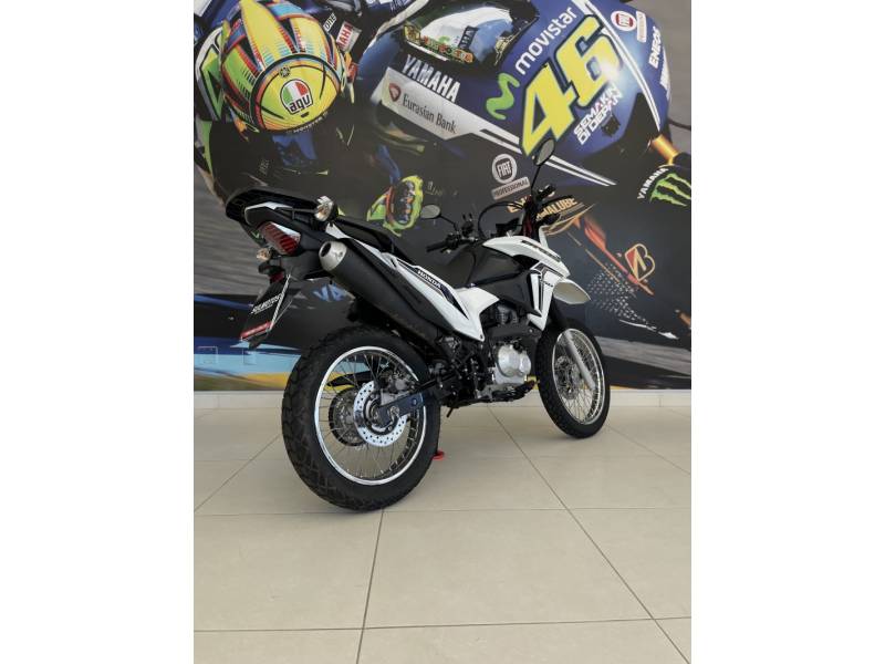 HONDA - NXR 160 - 2023/2023 - Branca - R$ 20.900,00